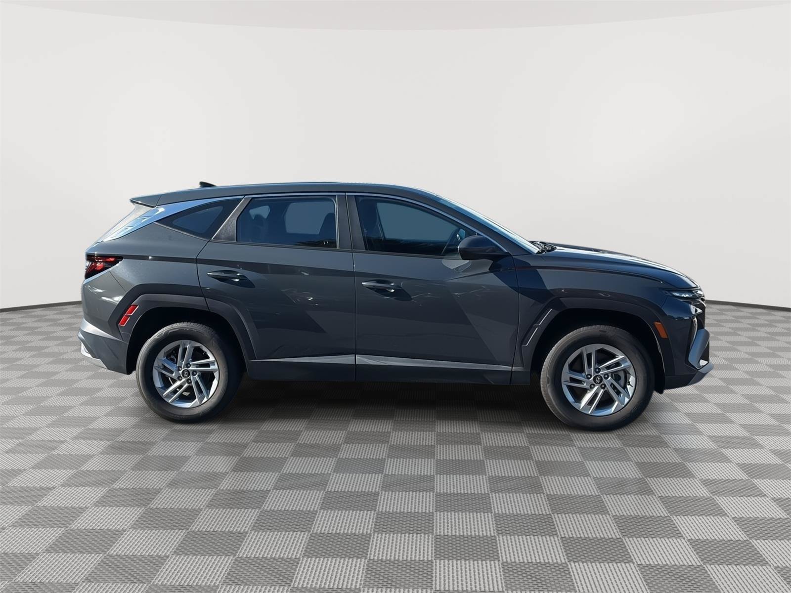 Used 2026 Hyundai Tucson SE AWD/4WD image 4