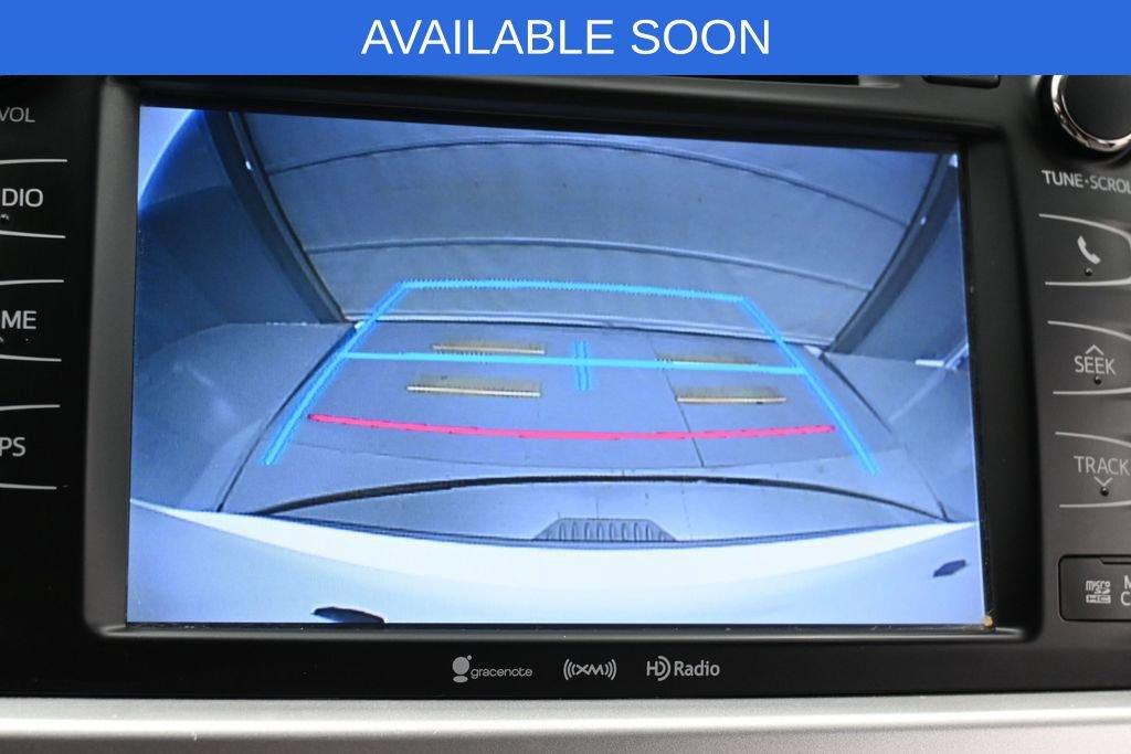Used 2016 Toyota Highlander XLE AWD/4WD image 19