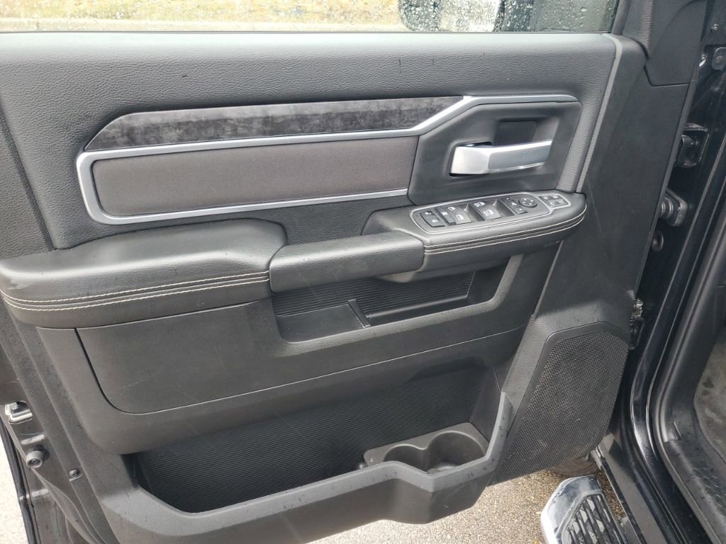 Used 2024 RAM 2500 Big Horn w/ Bed Utility Group image 8