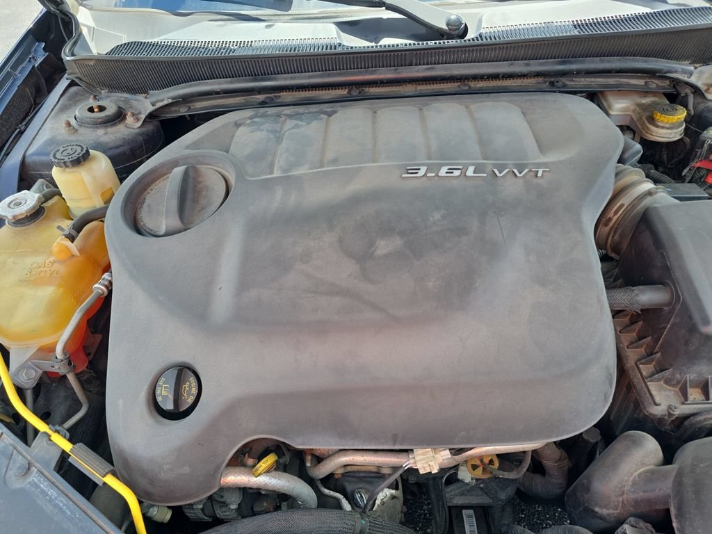 Used 2012 Chrysler 200 Limited FWD image 25