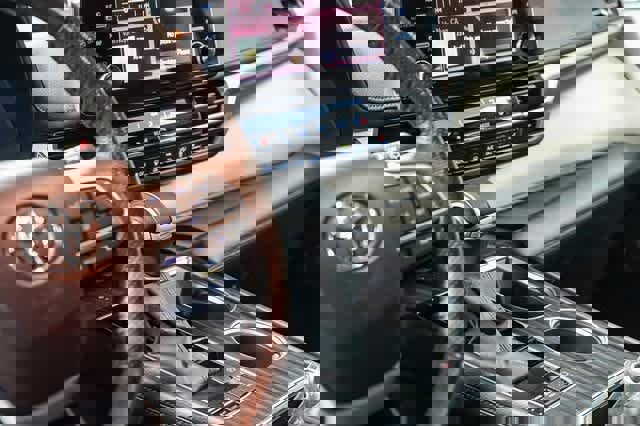 Certified 2023 Toyota Sienna Platinum image 25