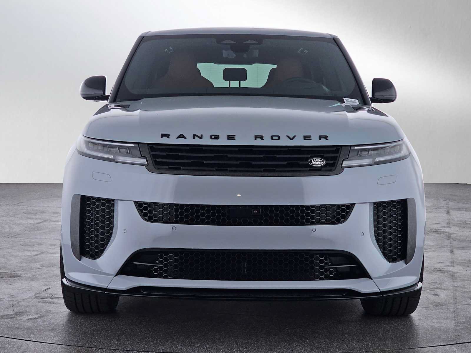 Used 2026 Land Rover Range Rover Sport SV AWD/4WD image 8