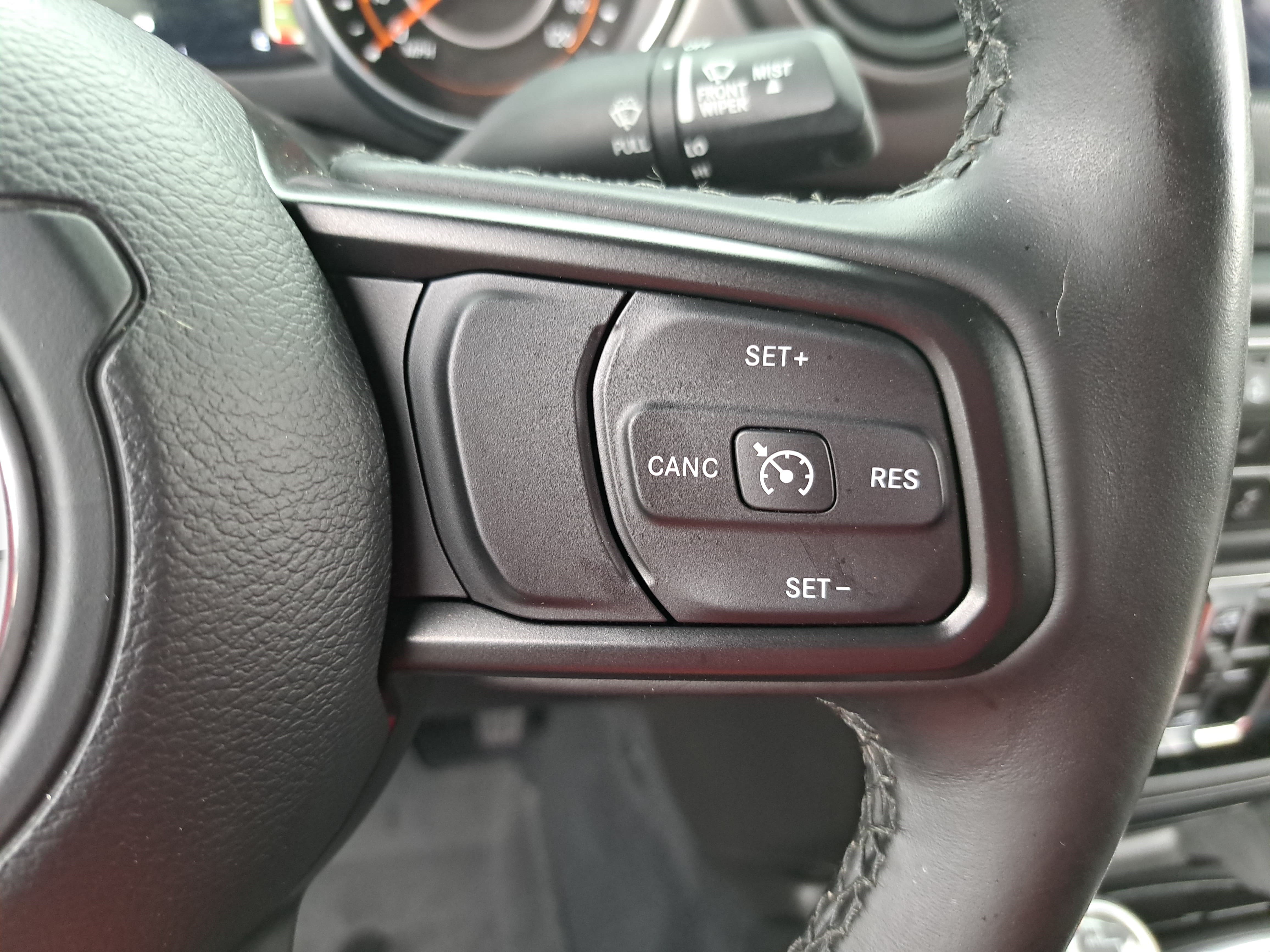 Used 2022 Jeep Gladiator Sport AWD/4WD image 16