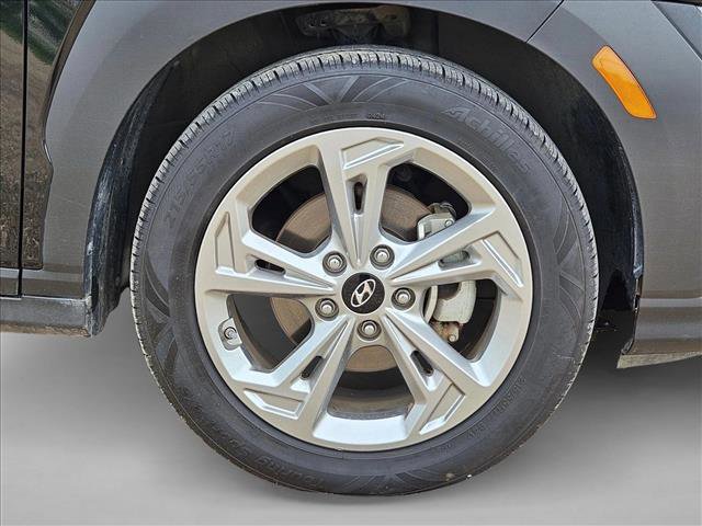 Used 2023 Hyundai Kona SEL FWD image 20