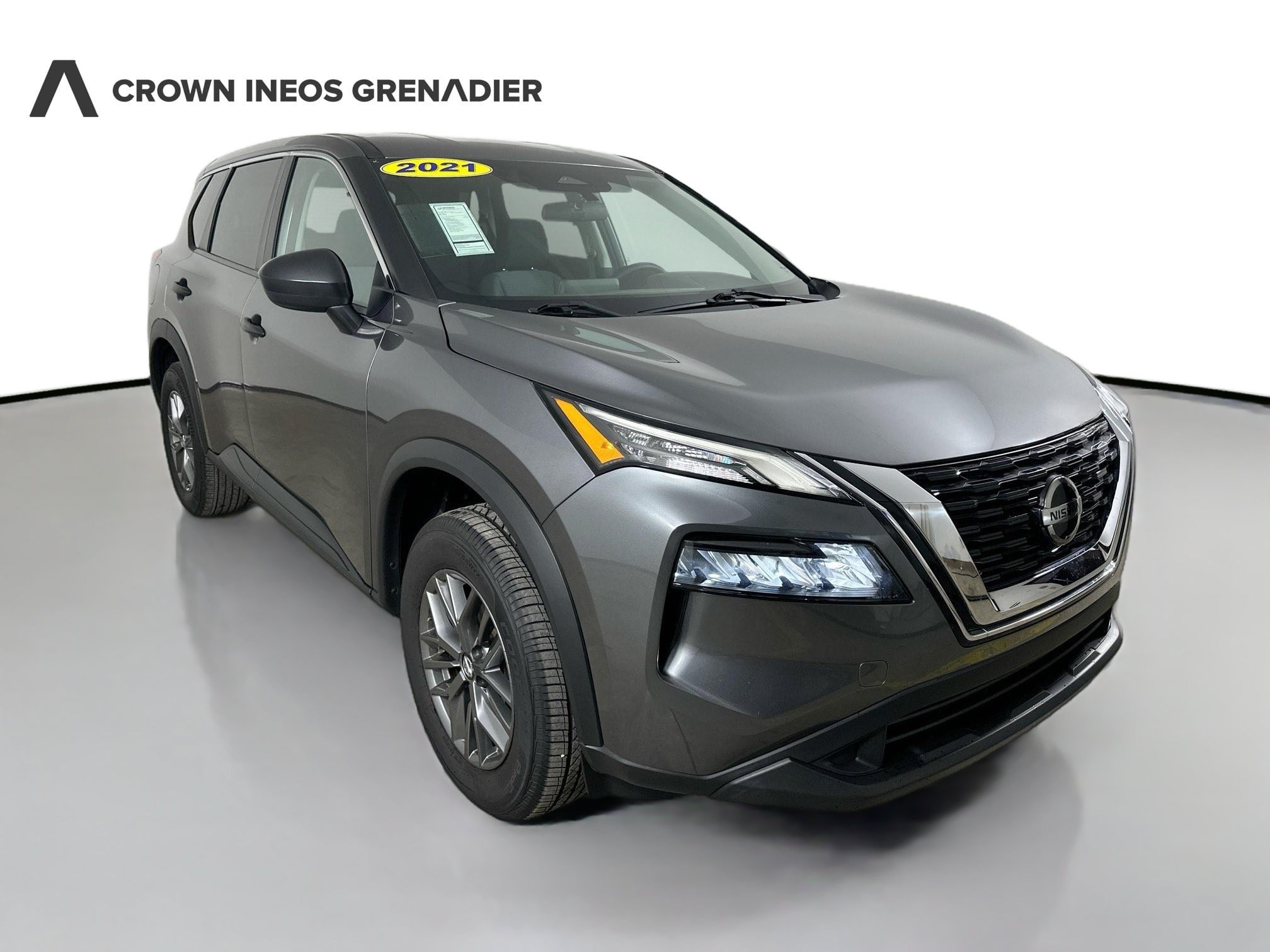 Used 2021 Nissan Rogue S FWD image 3