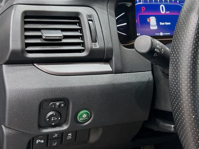 Used 2022 Honda Passport EX-L image 16