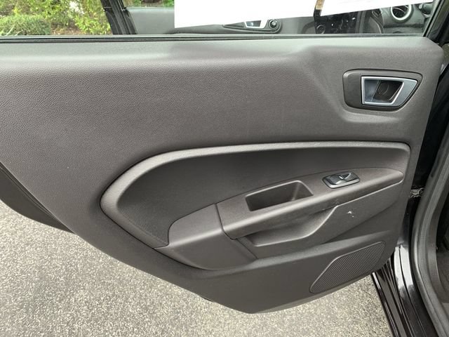 Used 2015 Ford Fiesta SE FWD image 15
