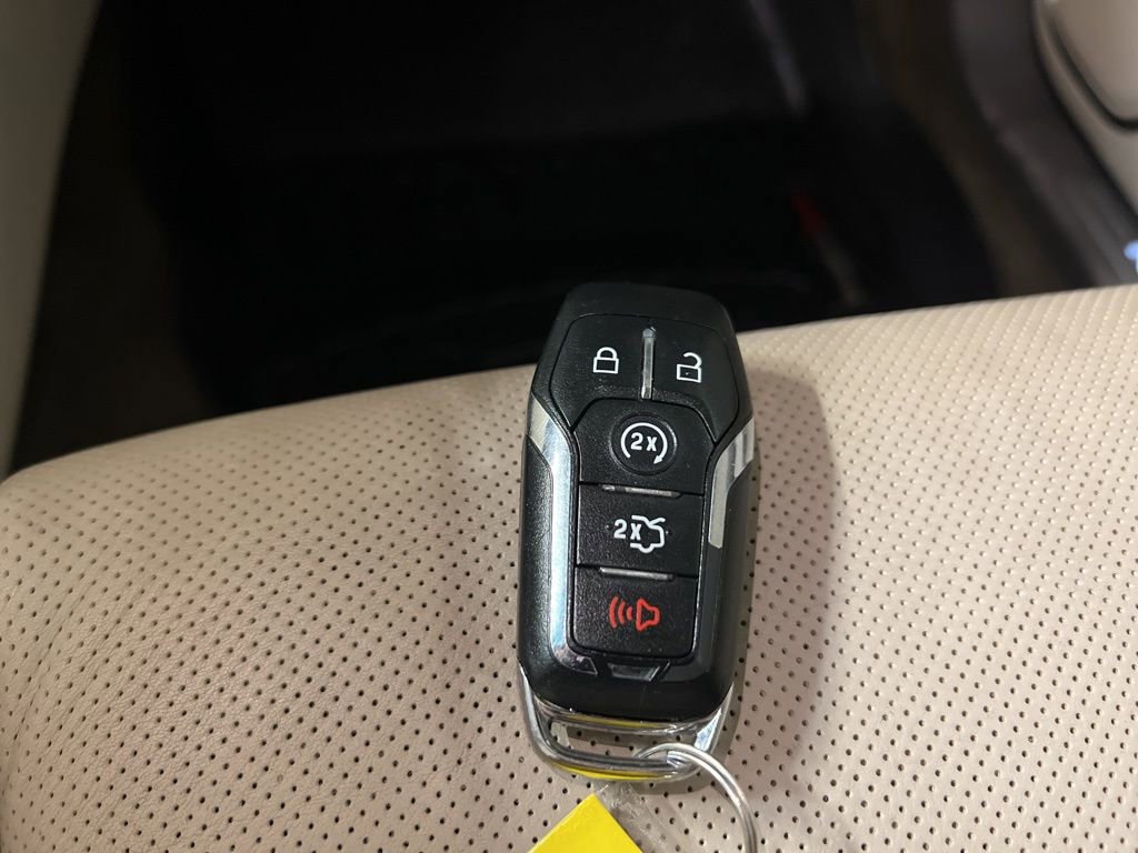 Used 2016 Lincoln MKX Reserve AWD/4WD image 39