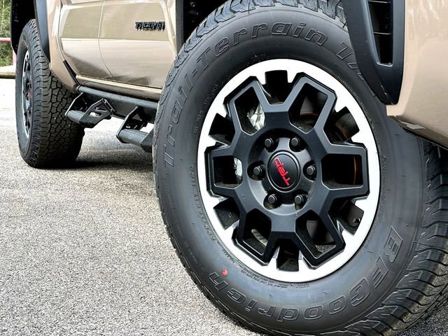 New 2026 Toyota Tacoma TRD Off-Road image 2