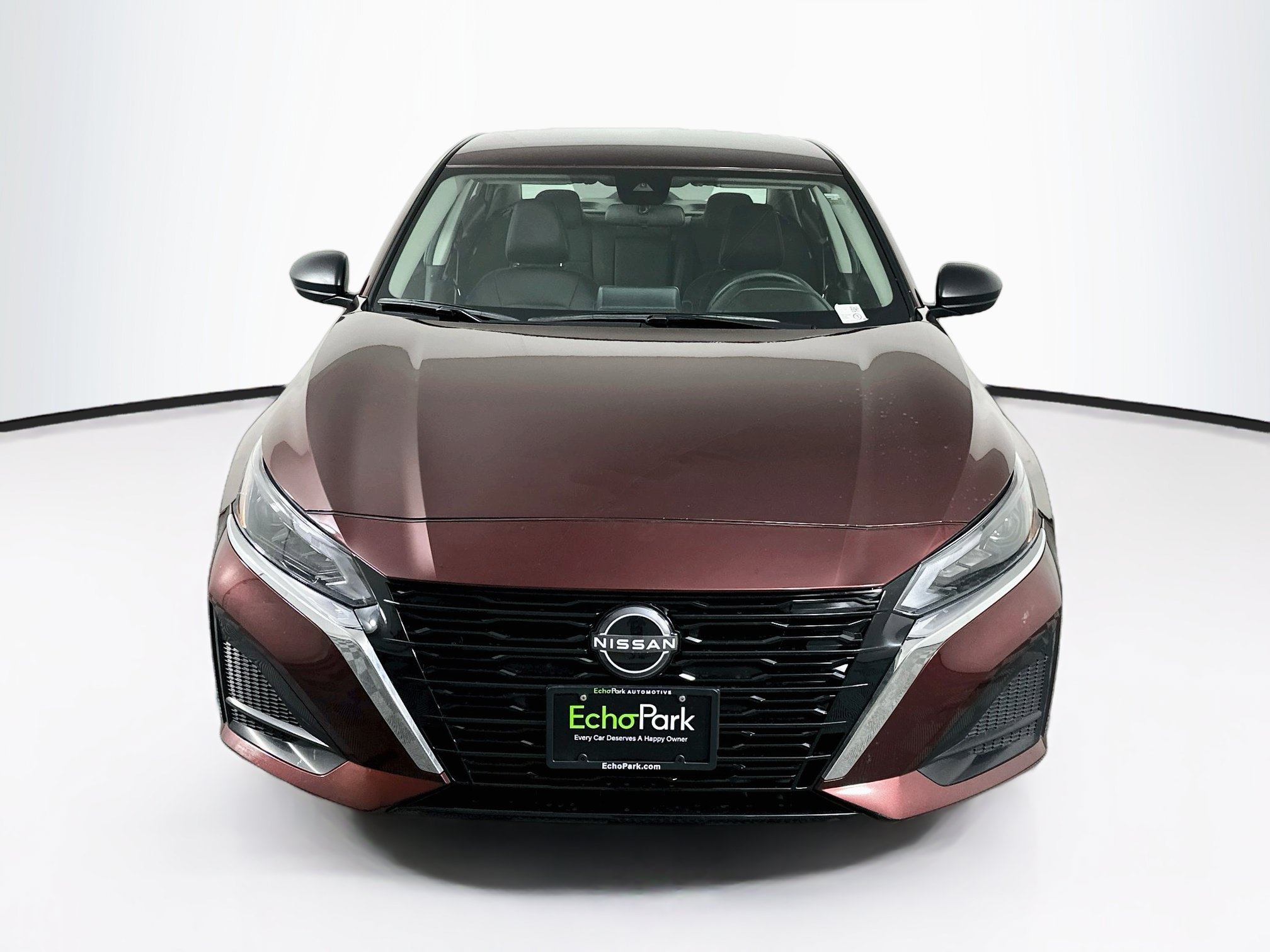 Used 2025 Nissan Altima 2.5 SV FWD image 2