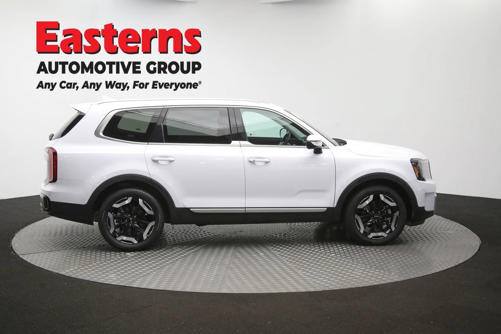 Used 2025 Kia Telluride S FWD image 48