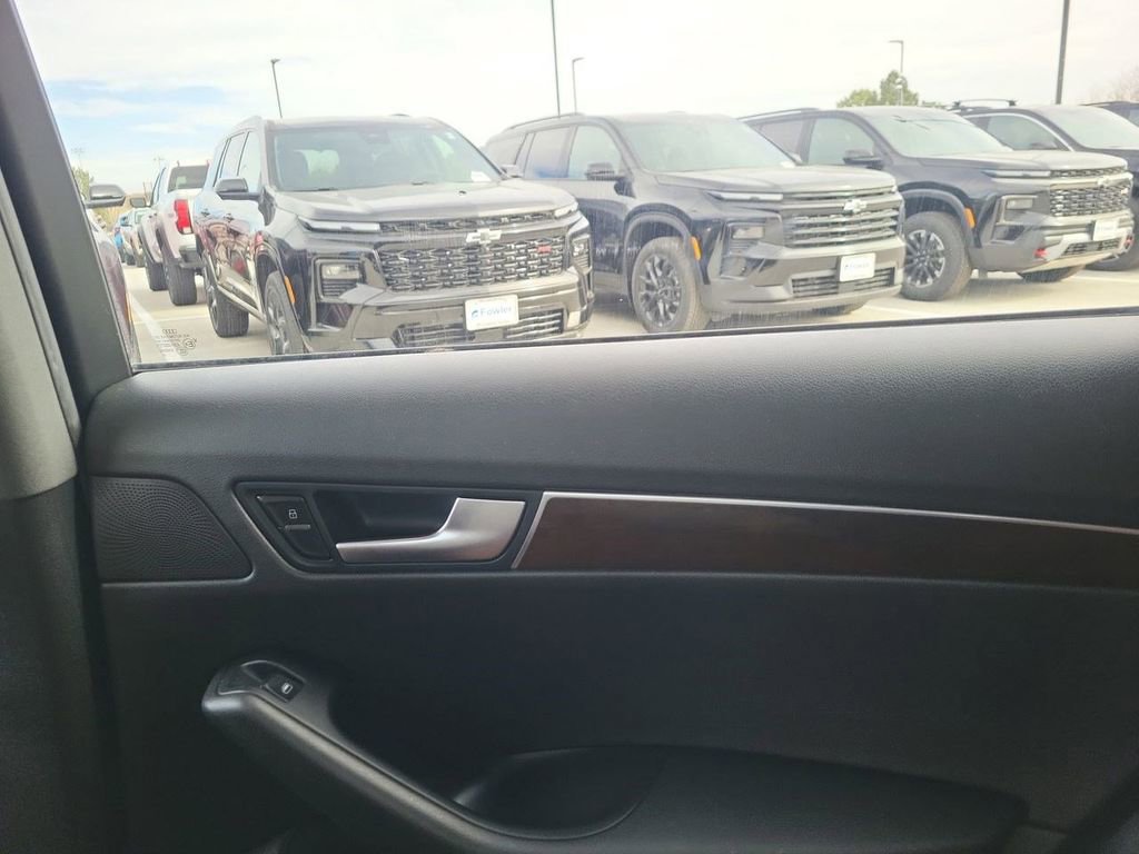 Used 2012 Audi Q5 3.2 Premium Plus image 13