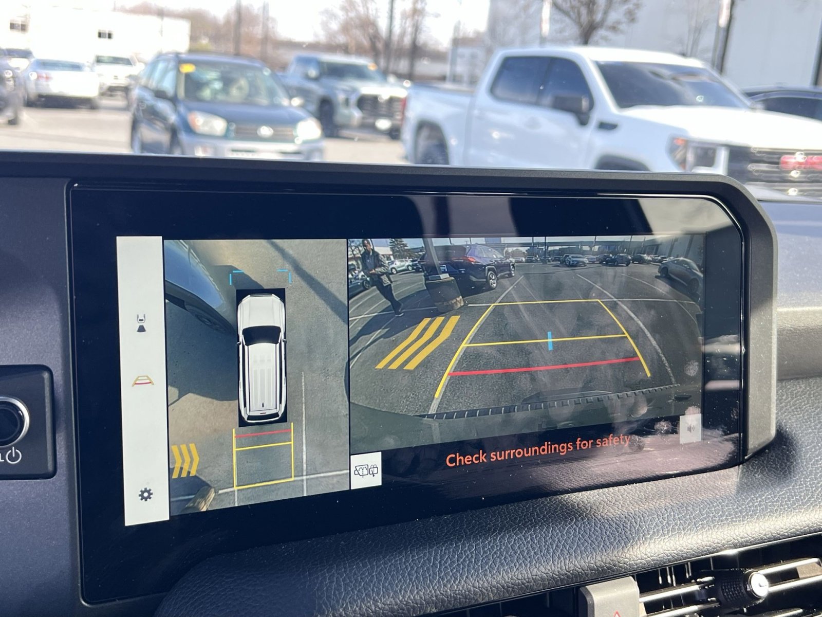 Used 2025 Toyota Land Cruiser image 18