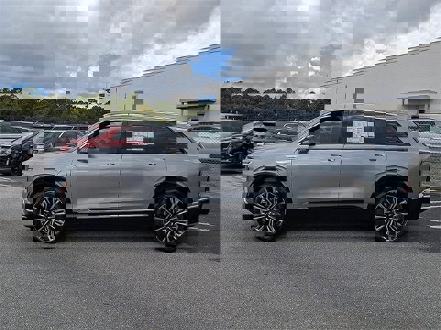 New 2026 Cadillac Vistiq Premium Luxury image 2