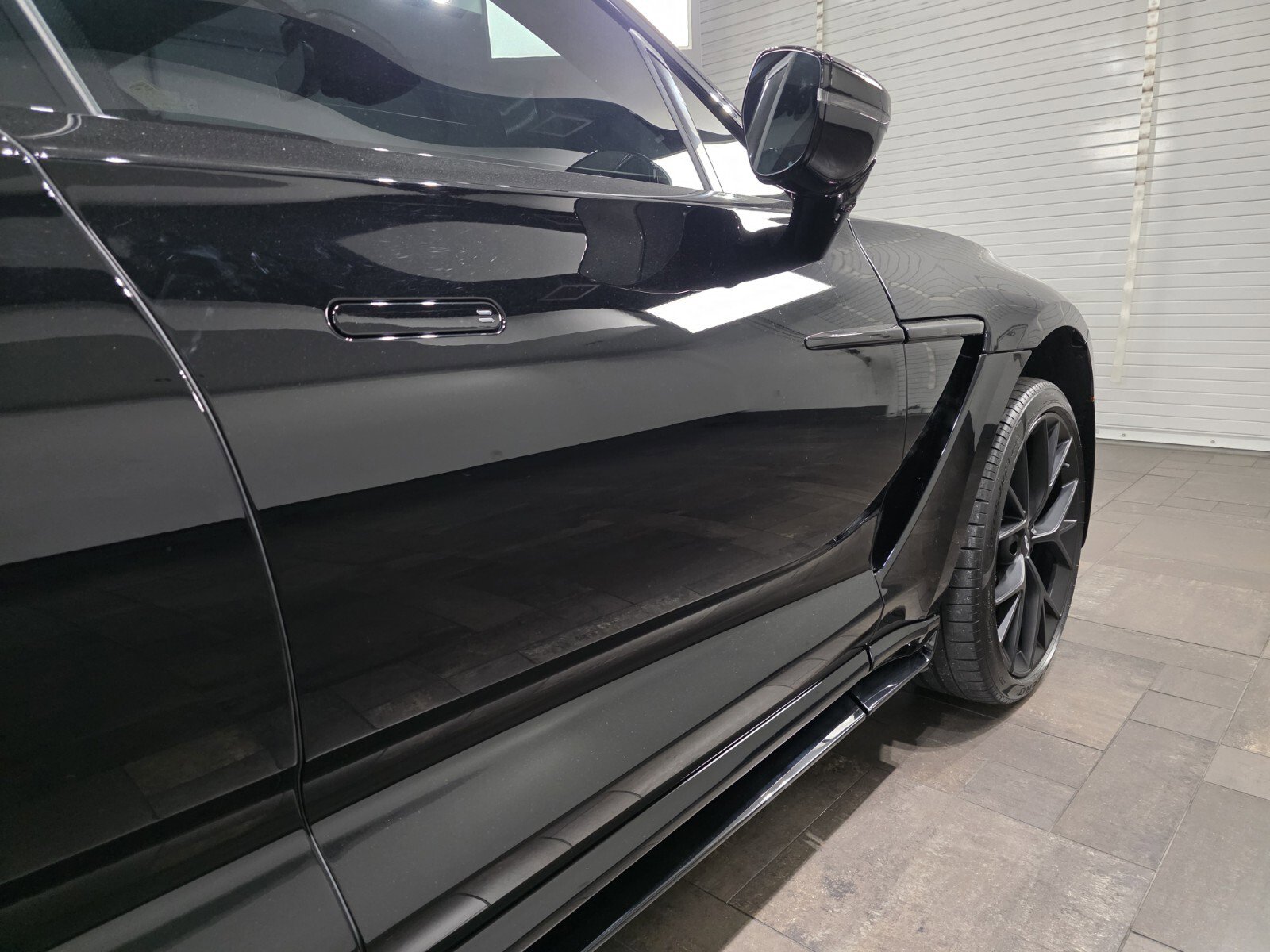 Used 2025 Aston Martin DBX 707 image 9