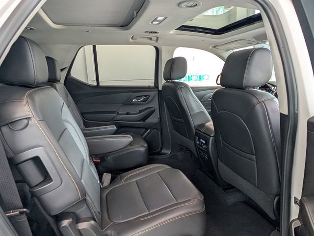 Used 2021 Chevrolet Traverse Premier AWD/4WD image 16