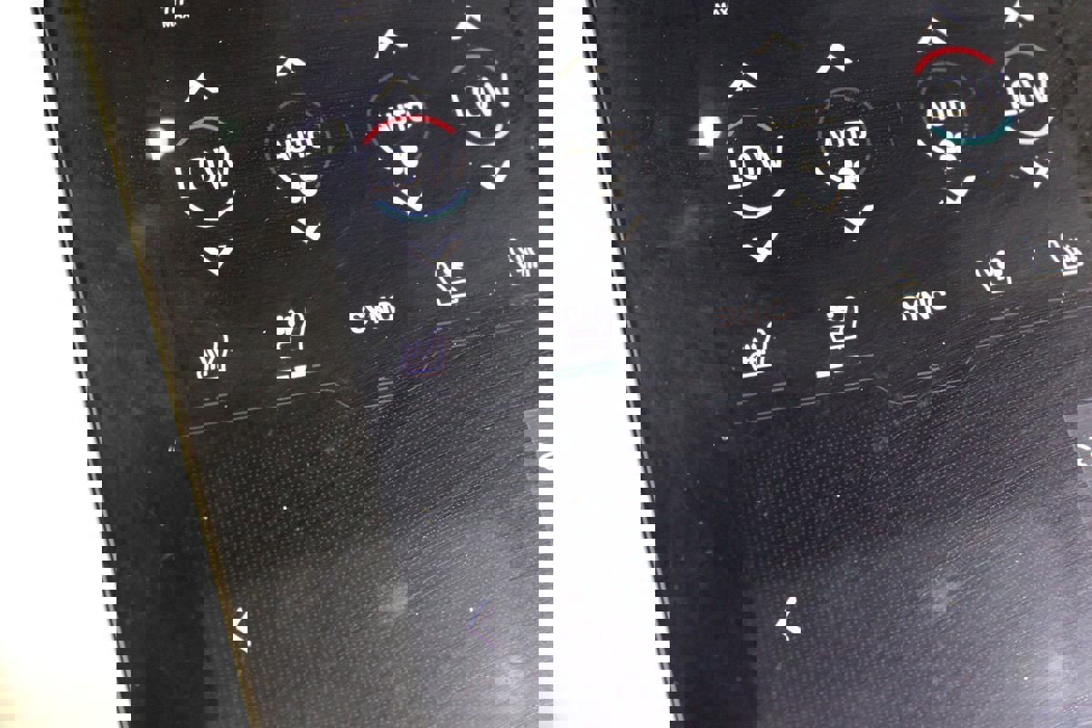 Used 2023 Porsche Taycan w/ Premium Package RWD image 26