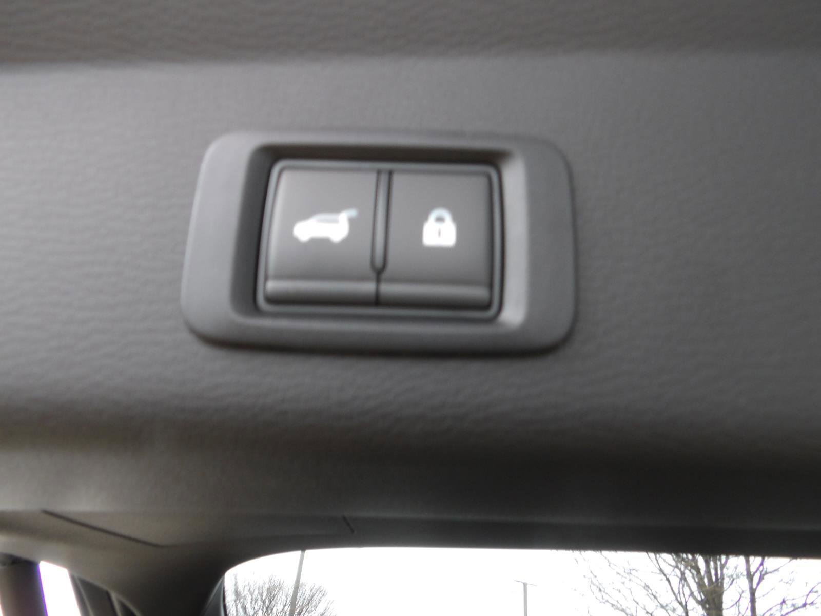 New 2026 Mitsubishi Outlander SEL AWD/4WD image 11