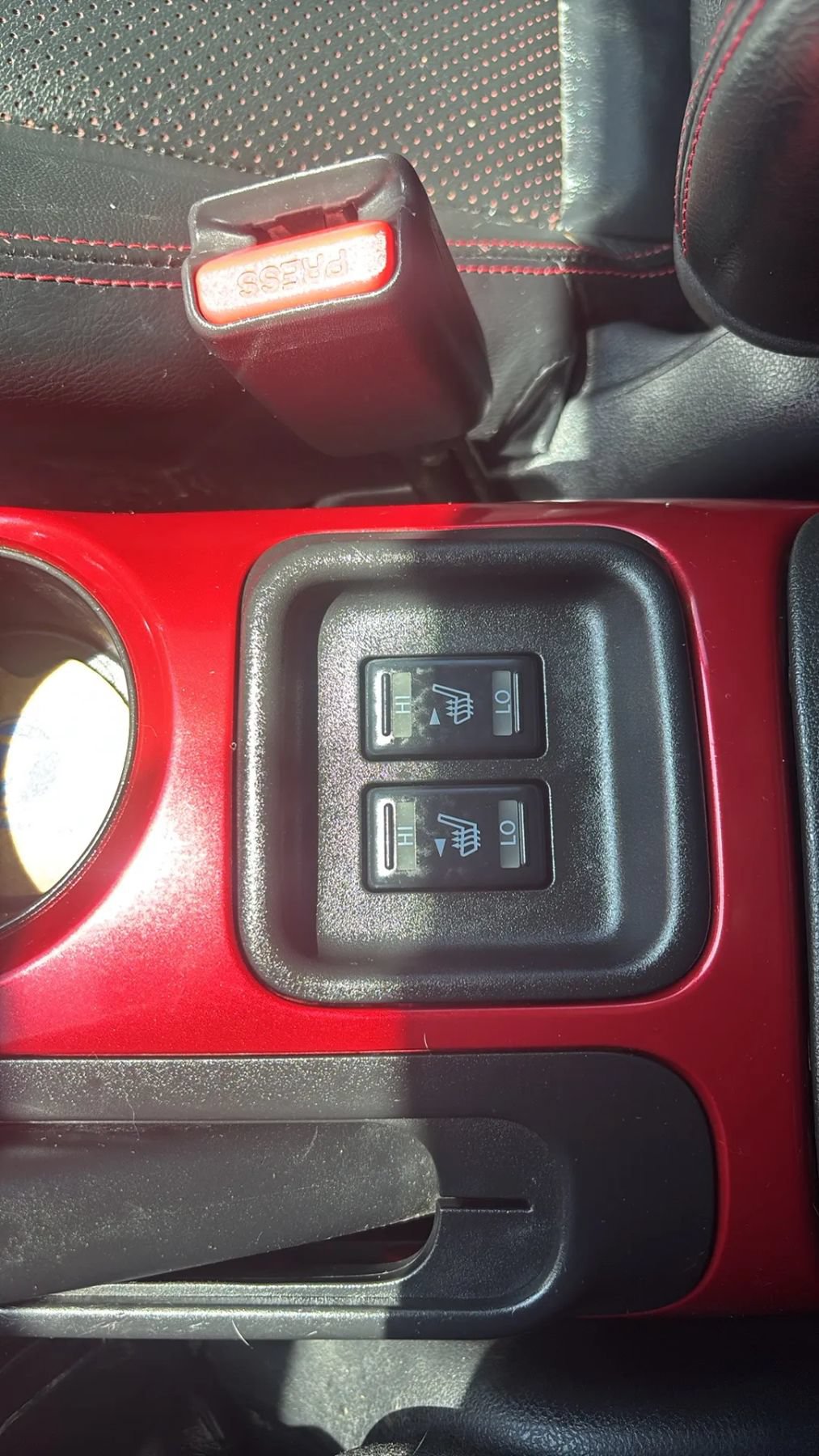 Used 2016 Nissan Juke SL AWD/4WD image 8
