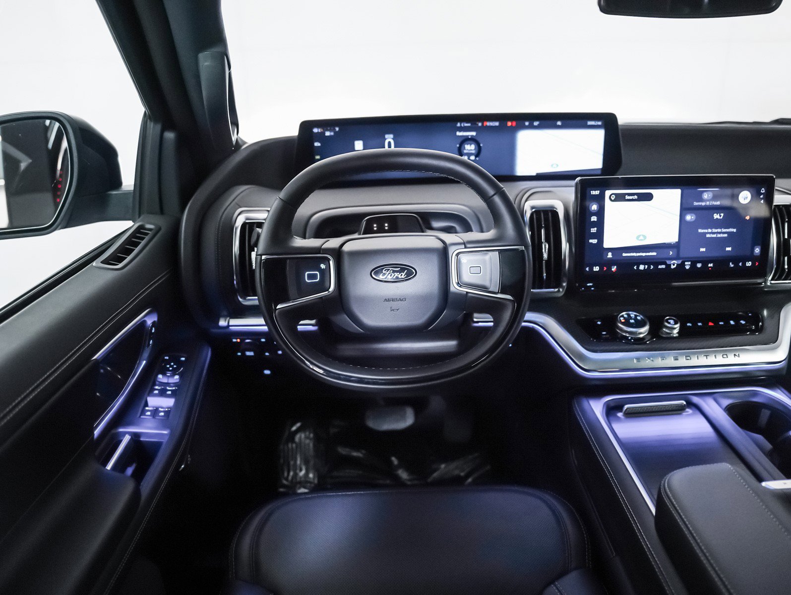 Used 2025 Ford Expedition Max Platinum w/ Stealth Performance Package image 12