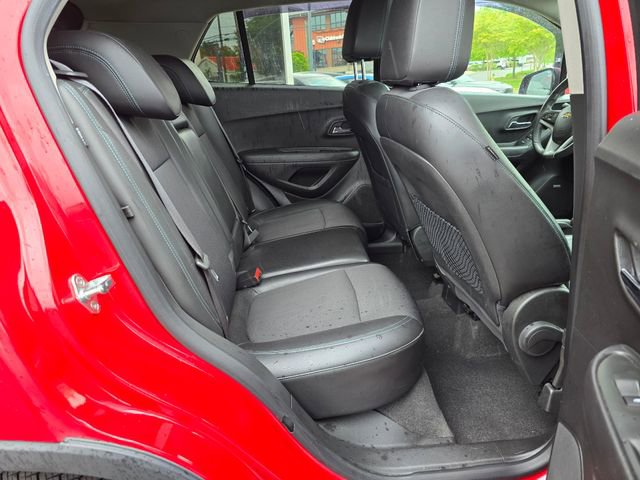 Used 2016 Chevrolet Trax LT w/ LT Sun and Sound Package AWD/4WD image 37