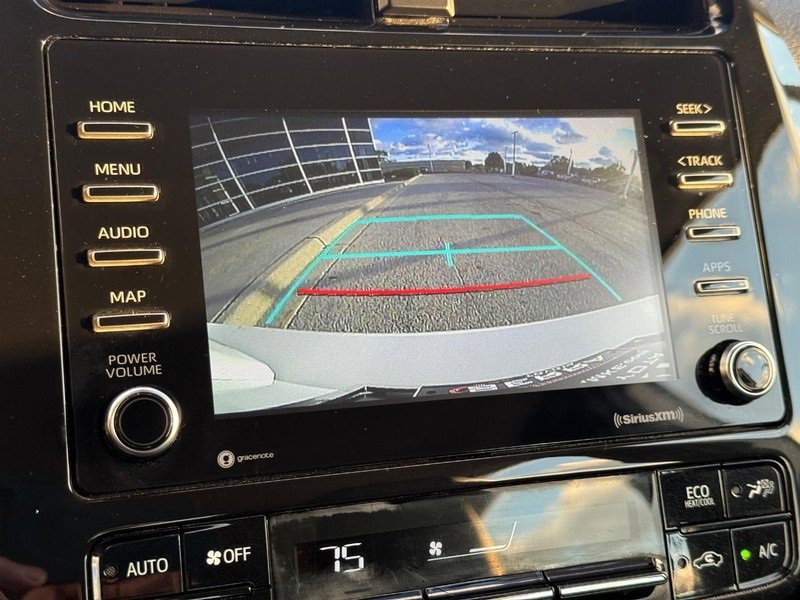 Used 2022 Toyota Prius image 19