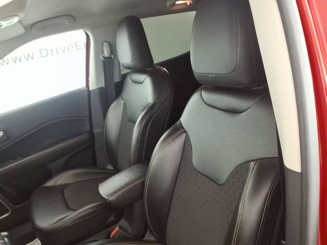 Used 2019 Jeep Compass Latitude FWD image 12