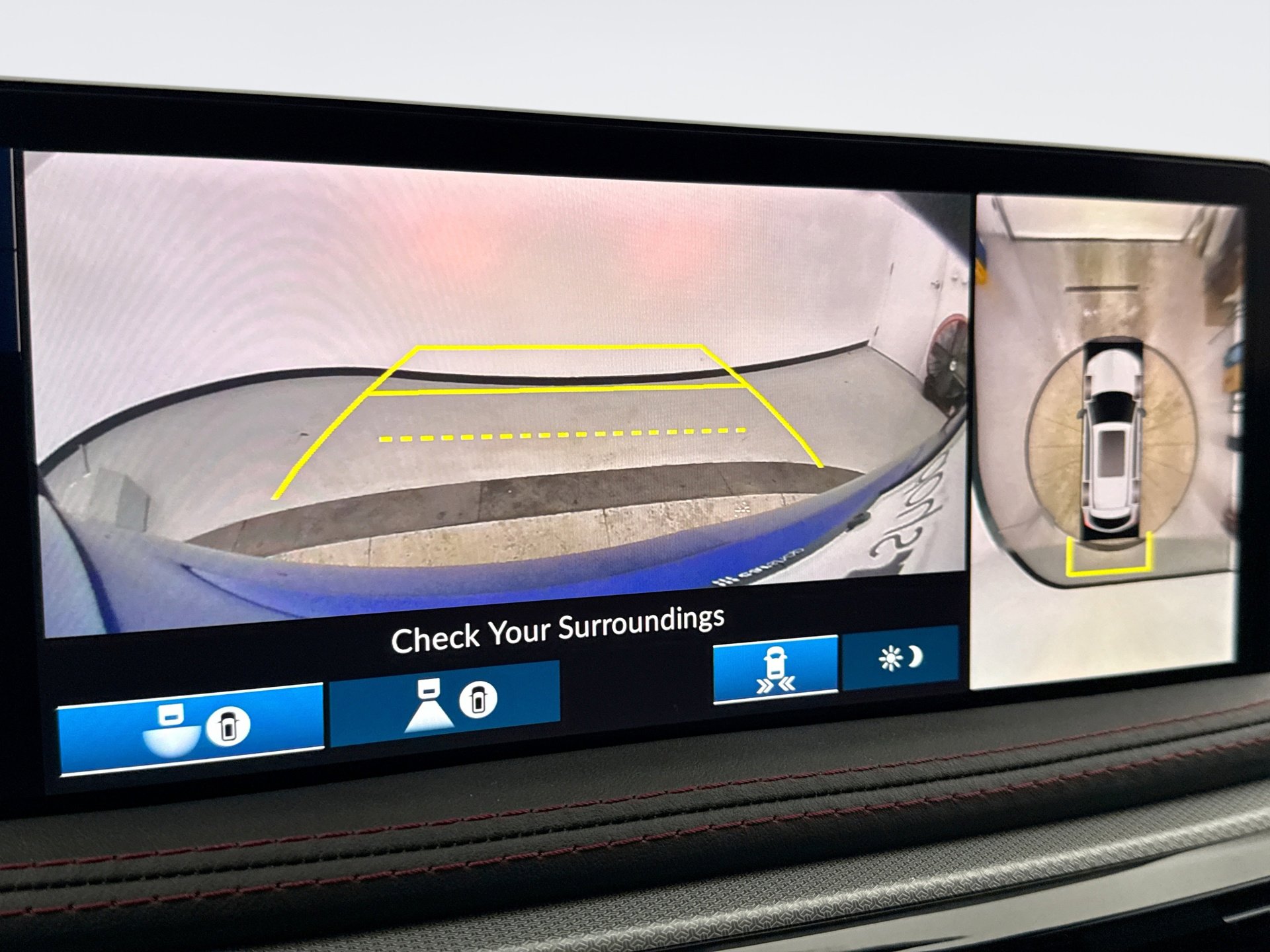 Used 2025 Acura MDX A-Spec image 15