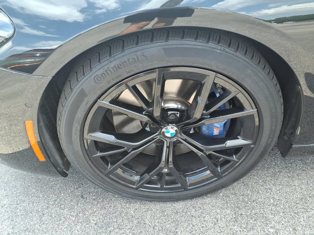 Used 2021 BMW M550i xDrive w/ Executive Package AWD/4WD image 10