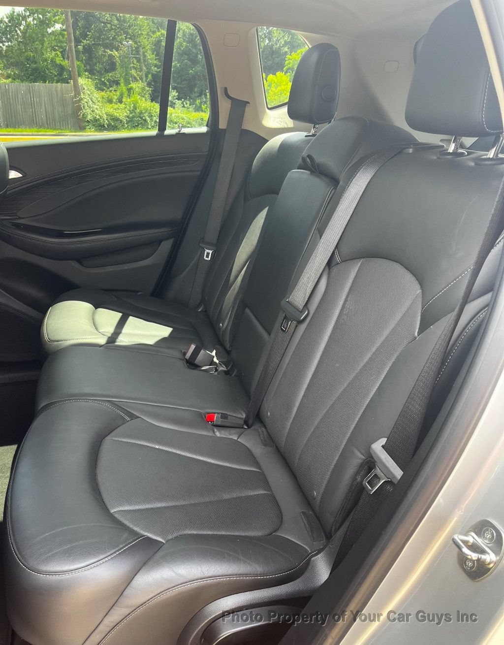 Used 2017 Buick Envision Essence FWD image 17
