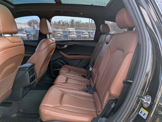 Used 2022 Audi Q7 3.0T Prestige image 27