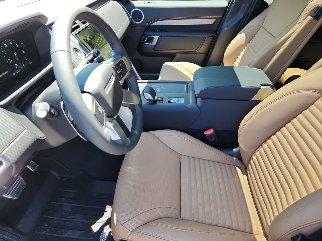 New 2026 Land Rover Discovery Dynamic SE AWD/4WD image 23