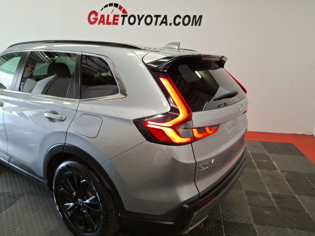 Used 2024 Honda CR-V Sport Touring image 5