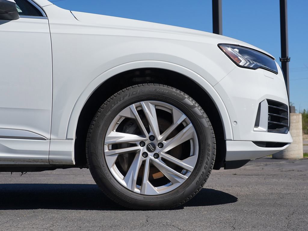 Used 2024 Audi Q7 3.0T Premium Plus AWD/4WD image 11