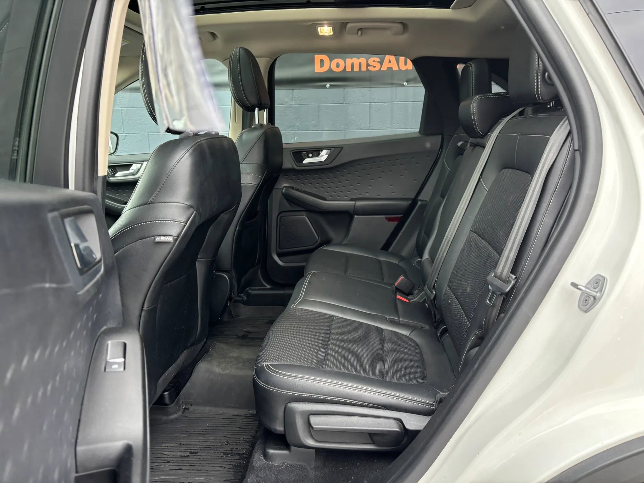 Used 2020 Ford Escape SEL AWD/4WD image 17