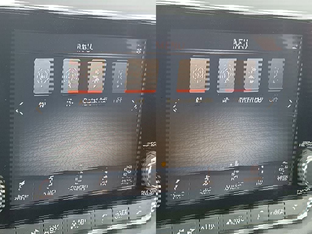 Used 2025 Nissan Rogue SV image 19