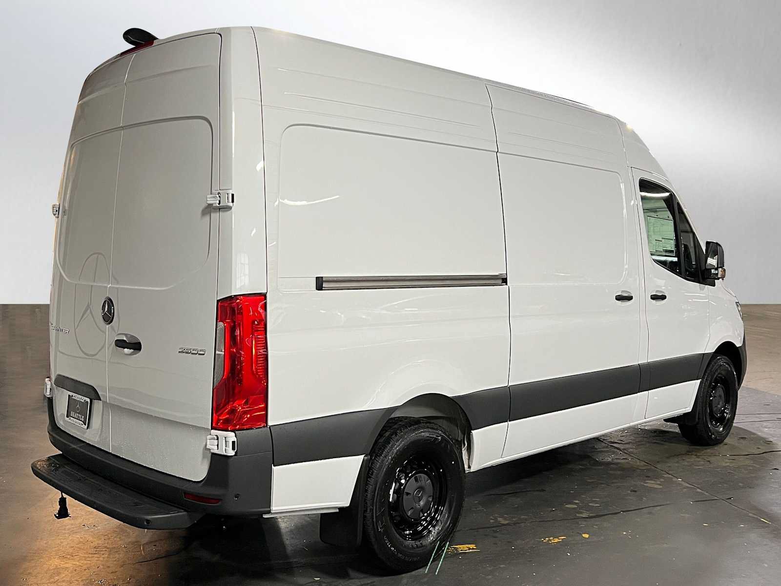 Used 2026 Mercedes-Benz Sprinter 2500 image 44
