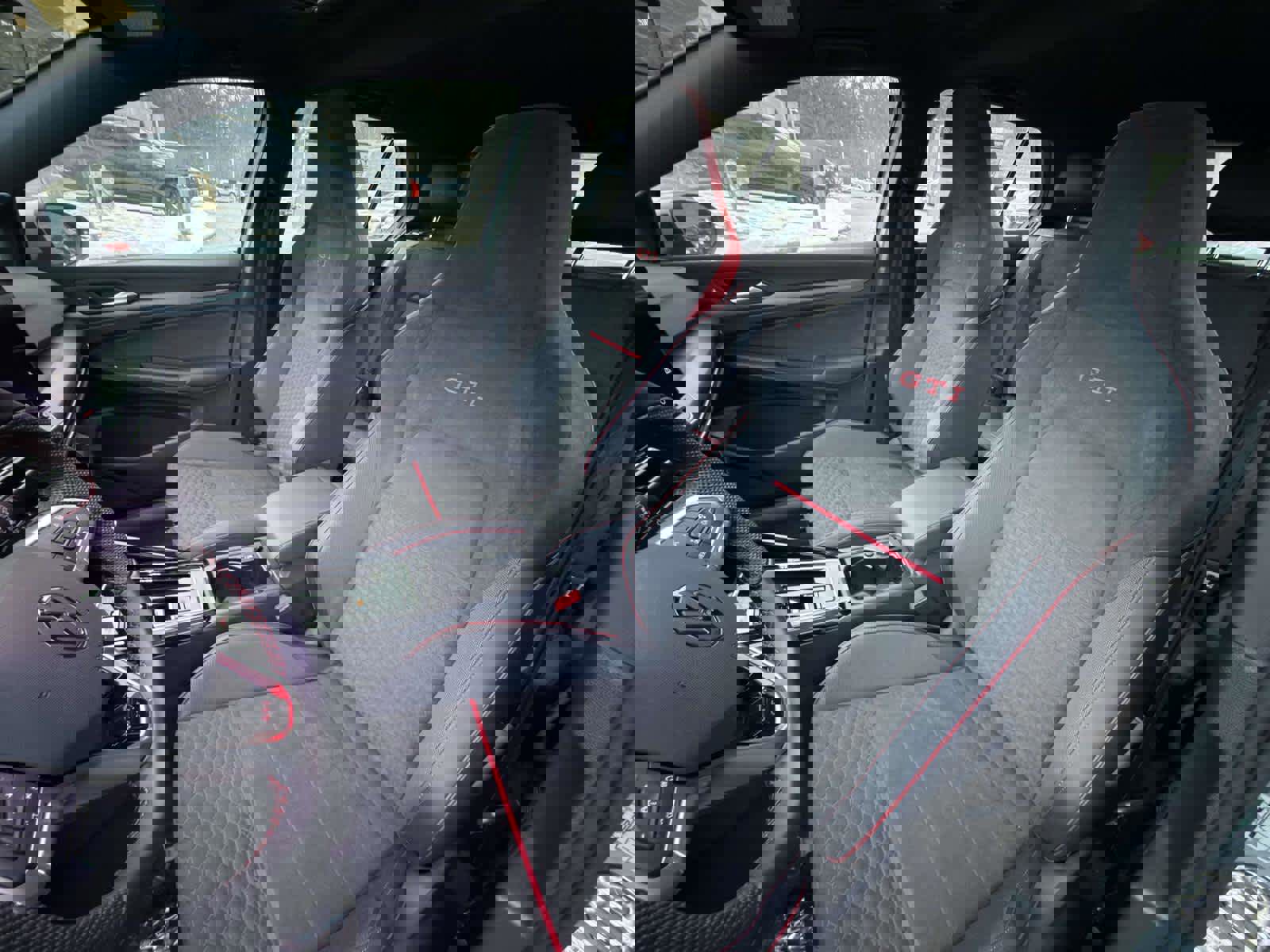 New 2026 Volkswagen GTI SE FWD image 16