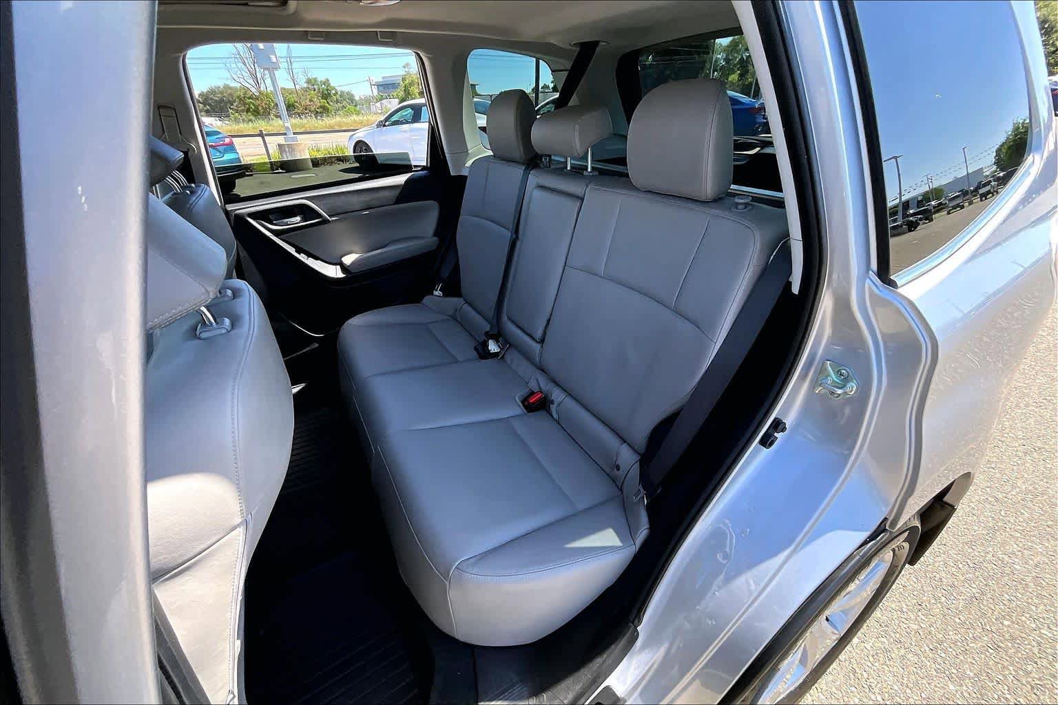 Used 2016 Subaru Forester 2.5i Limited w/ Protection Package #2 AWD/4WD image 20