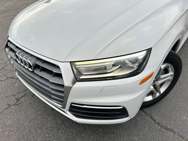 Used 2019 Audi Q5 2.0T Premium w/ Convenience Package image 9