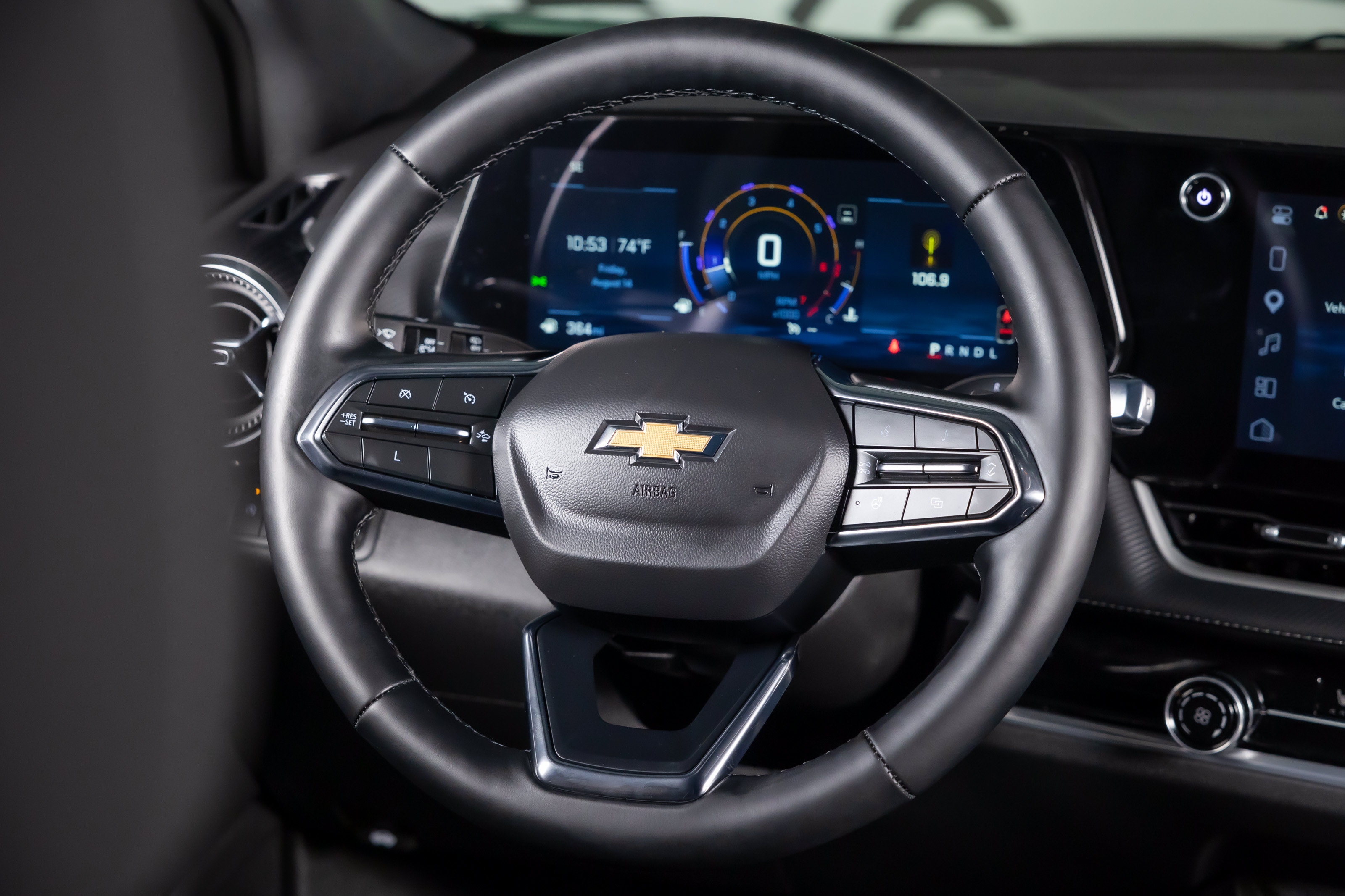Used 2025 Chevrolet Equinox LT FWD image 32
