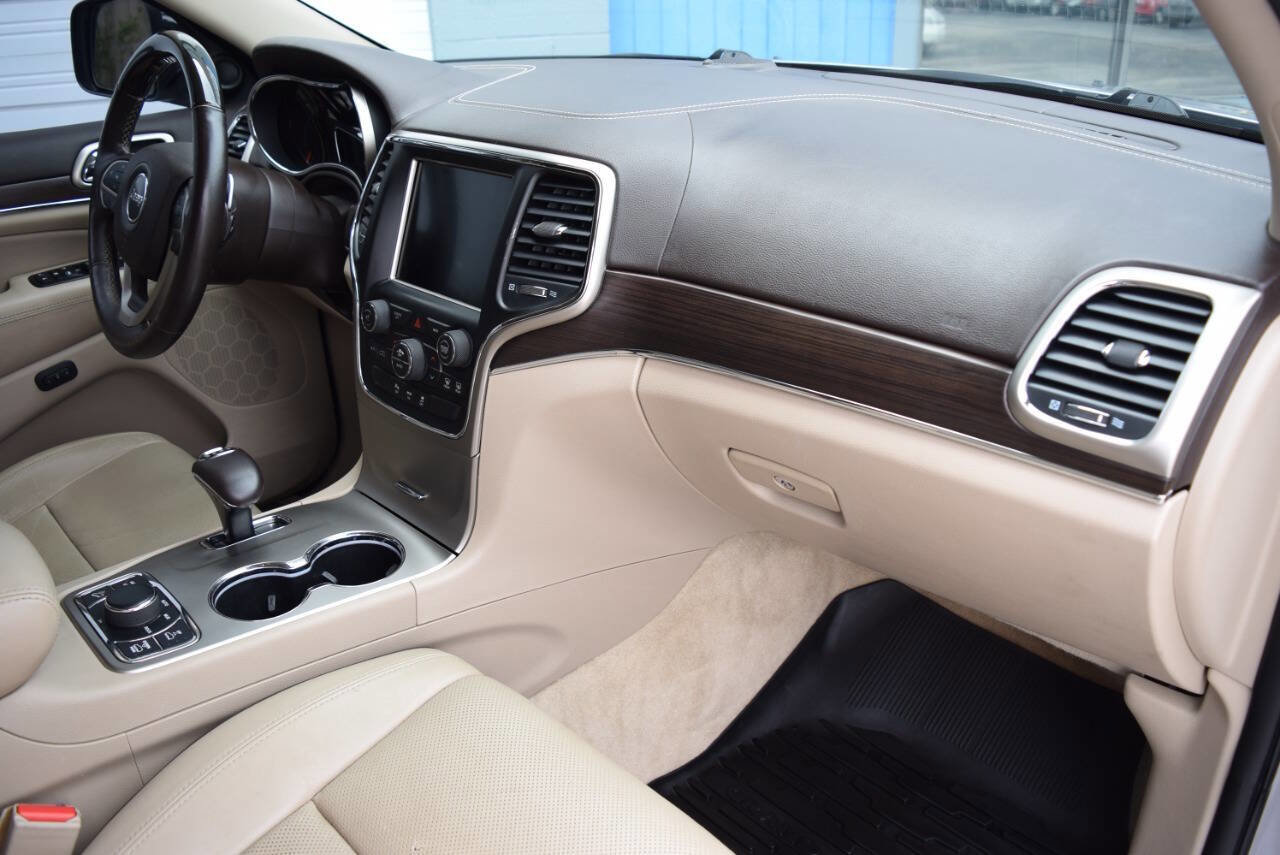Used 2015 Jeep Grand Cherokee Overland image 58