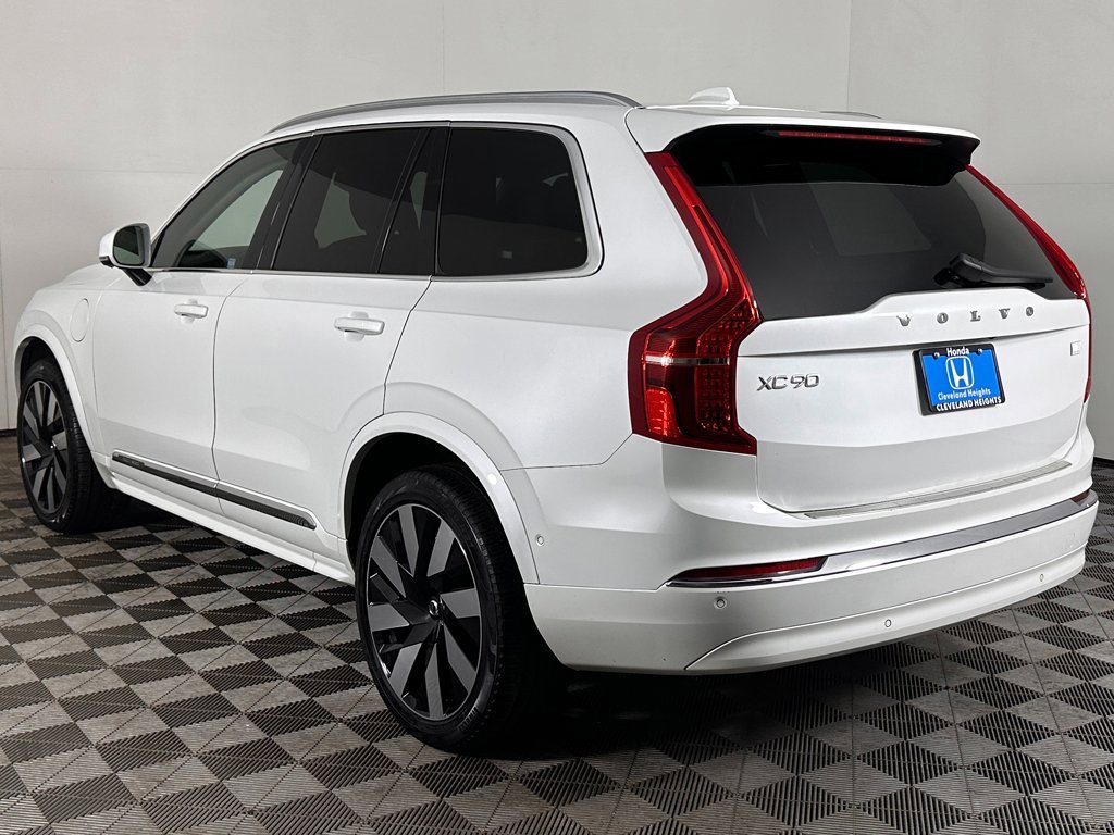 Used 2024 Volvo XC90 T8 Plus w/ Protection Package Premier image 13