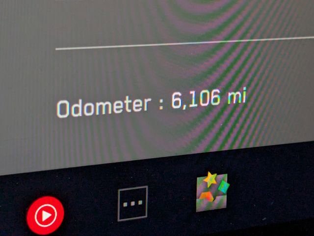 Used 2024 Tesla Cybertruck AWD Crew Cab image 18