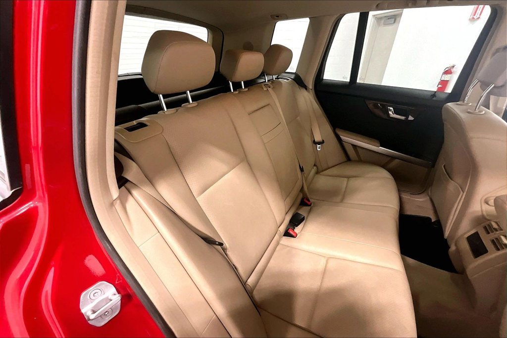 Used 2011 Mercedes-Benz GLK 350 2WD image 32