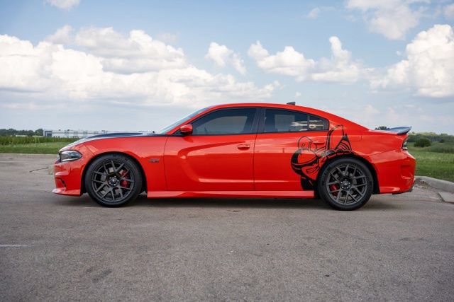 Used 2017 Dodge Charger R/T Scat Pack w/ Beats Audio Group RWD image 4