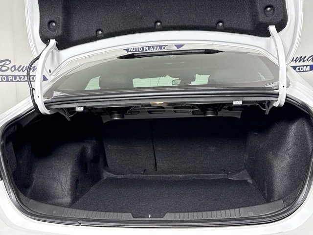 Used 2018 Chevrolet Malibu Premier w/ Premier Sun and Wheel Package image 16