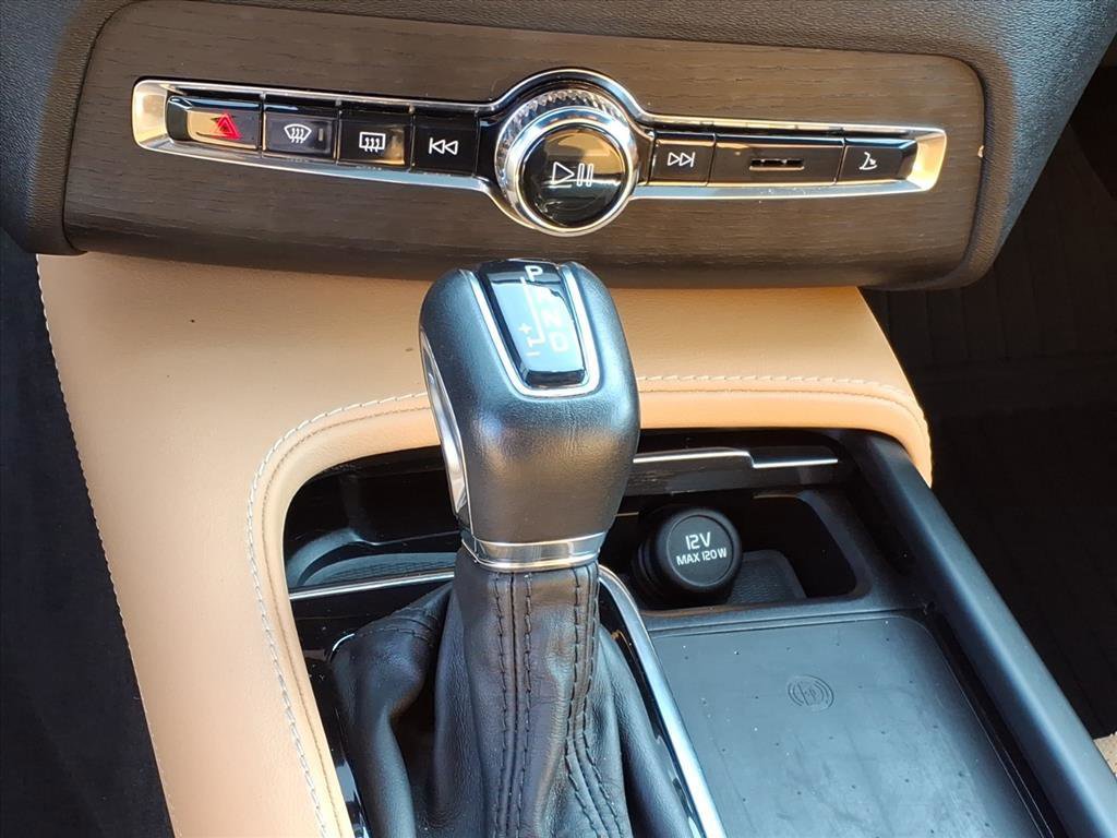 Used 2022 Volvo XC90 T6 Inscription w/ Lounge Package AWD/4WD image 24