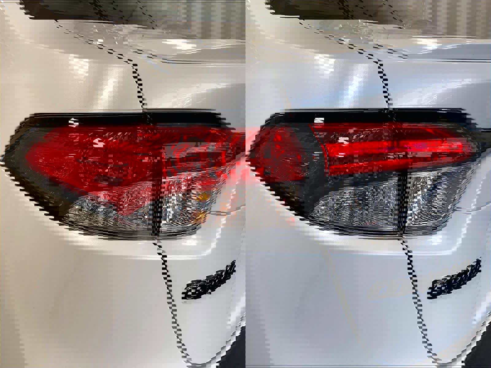 Certified 2025 Toyota Corolla SE FWD image 33