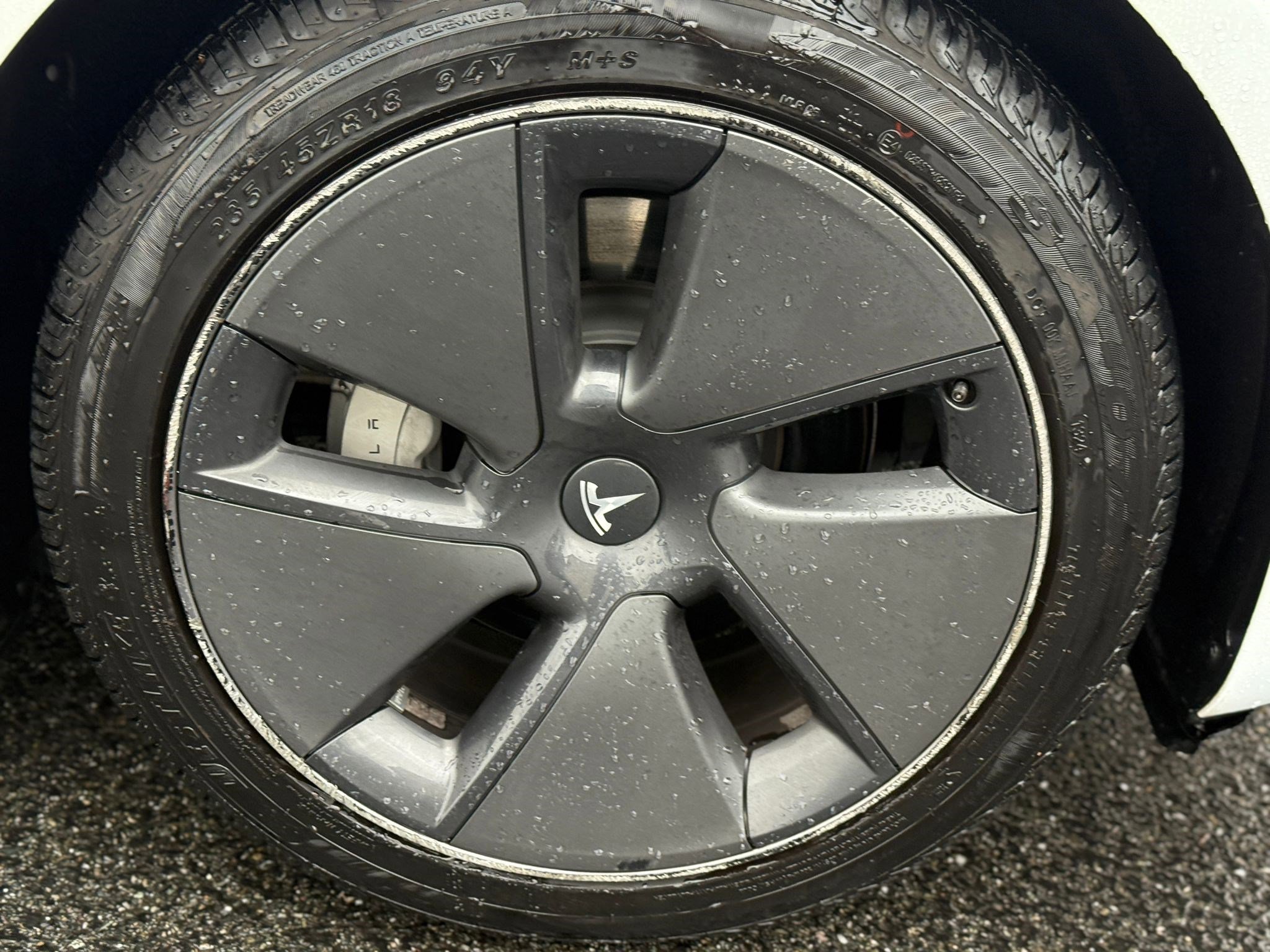 Used 2023 Tesla Model 3 Standard Range image 9